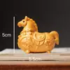 Enfeite Trazedor de Fortuna de Sândalo Roxo, Cavalo do Zodíaco Fofo, Cavalo de Madeira, Amuleto da Sorte para o Ano do Cavalo, Decoração de Mesa Atrai-Dinheiro