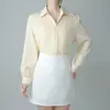 Camisa de Cetim de Acetato com Decote V para Mulheres, Novo Estilo Primavera e Outono, Elegante Base de Roupa Profissional para Trabalho Blusa Top de Chiffon