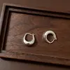 Brincos de Argola de Meia-Lua Minimalistas Versáteis em Prata Esterlina S925 para Mulheres, Brincos Simples Polidos de Luxo Leve, Acessórios de Orelha Estilo Ins de Nicho Coreano