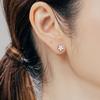 Aretes de Flor de Uña de Hueso de Tremella S925 Pequeña Margarita Cóclea Tornillo Colorido Simple Combinable Dulce Joyería para la Oreja