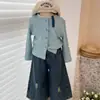 Nuevo atuendo de otoño 2026 para niñas: Conjunto moderno de manga larga estilo coreano y jeans, pantalones casuales de pierna ancha para niños