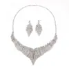 Moda europea y americana temperamento transfronterizo vestido de cena de novia collar de diamantes pendientes de cadena de clavícula exagerados conjunto joyería al por mayor