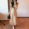 Vestido Longo Elegante de Renda com Decote V de Manga Longa Estilo Francês de Luxo para Mulheres Primavera 2026 Novo Ajuste Slim