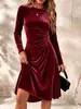 Nuevo vestido cruzado de terciopelo burdeos para mujer, otoño e invierno, cuello redondo, manga larga, fruncido lateral, ceñidor de cintura, adelgazante, vestido de longitud media