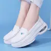 Sapatos de enfermagem vazados de verão, venda direta da fábrica, confortáveis, antiderrapantes, respiráveis, não cansativos, sapatos brancos especiais para profissionais de saúde