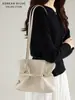 Bolsa Transversal de Couro com Cera e Design Plissado Estilo Coreano Nicho Feminina Nova Moda Retro Versátil Portátil Bolsa de Ombro