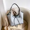 Novas Bolsas de Verão 2024, Bolsas Femininas de Grande Capacidade para o Trabalho, Bolsas de Ombro/Axila da Moda com Laço, Bolsas de Barril Portáteis