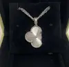 Collar Grande Van Gogh de Nácar Blanco para Mujer, Trébol de Cuatro Hojas, Chapado en Oro de 18K, Versión de Alta Gama, Cadena para Suéter de Nácar Rojo para Mujer, Fabricante
