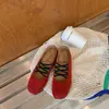 Sapatos Mary Jane Franceses Estilo Ballet com Tiras Cruzadas para Mulheres Verão 2026 Novos Mocassins Retro Slip-On com Bico Quadrado