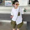 Conjunto de Roupa de Verão Estilo Streetwear da Moda para Meninos, Novo Conjunto de Duas Peças de Moda de Verão de Caimento Solto com Manga Curta para Crianças Maiores