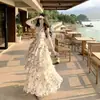 Hermoso Vestido Largo de Gasa Estampada con Cuello en V para Mujer, Ambiente de Costa, Verano, Ceñido a la Cintura, Volantes, Dobladillo Grande, en Capas