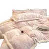 Juego de Ropa de Cama Gruesa Tallada de Leche Polar Clase A Invierno Sábanas de Coral Polar Fundas de Edredón Juego de Tres Piezas para Dormitorio de Princesa