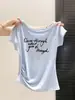 Camiseta Estampada de Manga Curta Off-the-Shoulder com Temperamento de Desejo Puro para Mulheres, Nova Peça Curta Solta Emagrecedora de Verão A13167