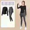 Conjunto esportivo profissional para corrida feminina, novo traje de fitness de verão respirável de secagem rápida, conjunto de yoga de alta qualidade de manga curta