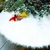 Novedades navideñas transfronterizas: Falda para árbol de Navidad de lentejuelas doradas bordadas con copo de nieve, felpa blanca, decoración de falda de árbol de alta gama