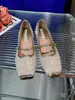 Transbordando com coração de menina Sapatos de salto único quadrados retrô femininos elegantes para senhoras novos Mary Janes sapatos de balé de corte baixo primavera e verão