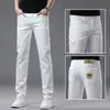 Jeans para hombre de alta gama italianos color azul claro, nuevos para el verano de 2026, ajustados, elásticos, pitillo, casuales, marca de moda, ligeros