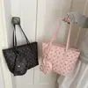 Set de tarjetero y bolso de mano de moda de lujo transfronterizo para mujer, que incluye un monedero, un bolso de patrón vintage de gran capacidad, un bolso de hombro y un bolso de mano