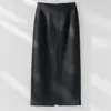 Saia midi de lã para outono e inverno, com fenda, caimento fluido e um design sofisticado, elegante em linha A.. Novo estilo, saia justa