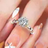 Anel de moissanita Escape Princess 1 quilate atacado anel de diamante cor D VVS1 anel de casamento noivado pode ser uma geração de cabelo