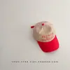Gorra para Niños Primavera y Otoño Estilo Occidental Bordado de Letras Combinación de Colores Visera Blanda Corona Suave Gorra de Béisbol Moderna para Niños Bebé Primavera