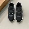 Estación Europea 2024 Zapatos Deportivos Elevados Nuevos Patchwork de Piel de Vaca Malla Moda Suela Gruesa Combinan con Todo Zapatos de Correr para Hombre