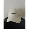 Boné de Baseball Bordado com Letra Novo Outono/Inverno 2026 Estilo Coreano Unissex Par Versátil Afina o Rosto Boné de Baseball Roxo