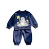 Lindo conjunto para niñas con sudadera de manga larga de conejito de dibujos animados y pantalones jogger de estrella tridimensional, conjunto casual moderno de dos piezas para niños pequeños