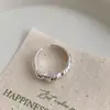Anel Coreano Dongdaemun para Mulheres, Design de Nicho, Anel Enrolado de Metal Torcido, Anel de Estilo Simples e Cool