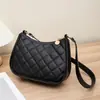 Bolsa Feminina Fresca e Simples Bolsa de Ombro Moda Versátil Bordada com Diamantes Portátil Bolsa de Ombro Pequena Mini Bolsa para Celular Lote