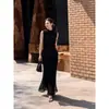 Moda Verão 2026 Estilo Casual Francês Blusa com Malha Plissada Franzida de Manga Curta para Transmissão ao Vivo e Distribuição