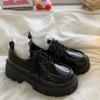 Zapatos de cuero Joker pequeños con suela gruesa para mujer, estudiantes, primavera y verano 2023, nuevos zapatos individuales japoneses de estilo británico retro.