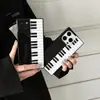 Funda Creativa Negra y Blanca Cuadrada para Piano iPhone17 Apple 16 Adecuada para 14/15Pro Max Funda para Teléfono Móvil Cubierta Anti-Caídas 13