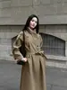 Gabardina clásica retro de solapa grande, doble botonadura, longitud media para mujer, nuevo estilo otoño 2026, abrigo de silueta petite
