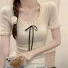 Camiseta Feminina de Verão Nova com Babado Duplo e Laço, Manga Curta, Decote Ombro a Ombro, Doce e Apimentada, Justa, Top Curto