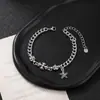 Nova pulseira masculina estilo europeu e americano com cruz cravejada de diamantes, aço titânio, não desbota, joia versátil de alta qualidade, acessório moderno de nicho para mulheres