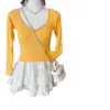 Nuevo Estilo Puro Lustre de Principios de Otoño Camiseta de Manga Larga con Diseño de Botones de Cuello Bajo Estilo Fijo que Adelgaza Top para Mujer con Estilo Adelgazante y Almohadillas en el Pecho