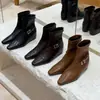 Botas de tornozelo com fivela de cinto feminina, coleção de outono 2026, bico quadrado, com salto oculto, modernas e versáteis, botas que afinam