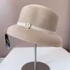Sombrero de pantalla de lámpara de color contrastante estilo Chanel para mujer, sombrero de paja de protección solar de verano, hebilla de anillo de metal, sombrero tipo cuenca, sombrero de sol para viajes a la playa, moda