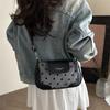 Bolsa Pequena para Mulheres 2026 Bolinhas Novo Estilo Tendência Popular Este Ano Bolsa de Ombro Simples Casual Moda Bolsa Transversal para Mulheres