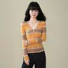 Tricô Listrado de Cores Contrastantes com Decote em V Falso Duas Peças Manga Longa para Mulheres Outono Inicial Slim Top Básico Laranja Tamanho Único