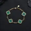 Pulsera Cruzada de Hip-Hop Europeo y Americano de Acero Inoxidable con Trébol de Cuatro Hojas para Mujer Cadena en Forma de O Joyería de Acero de Titanio Joyería de Diseño de Nicho Personalización de Joyería