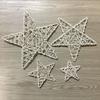 Estrella de cinco puntas de ratán indonesio color blanco hueso, decoración floral para la disposición ambiental del festival de Navidad