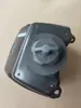 Modelo antiguo de 2 tiempos 6.5hp Modelo nuevo de 2 tiempos 5.8hp Motor fuera de borda refrigerado por agua Tanque de combustible Tapa del tanque de combustible Línea de combustible