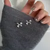 Brincos de Presilha com Laço para Mulheres Sem Orelhas Furadas, Elegantes e da Moda, Design de Nicho de Alta Qualidade, Brincos de Estilo Cool, Novo Estilo 2025