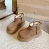 Botas de Nieve para Niños Estilo Coreano 2025 Invierno Nuevas Terciopelo Espesado Zapatos de Algodón para Bebé para Niños y Niñas Botas de Algodón Cálidas con Forro de Felpa