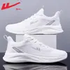 Tênis Masculino Warrior 2026 Novo Outono Tênis de Corrida Branco Sapatos Casuais de Couro Tênis Esportivo com Amortecimento Masculino