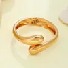Moda Europea y Americana Simple Metal Pesado Elegante Anillo Geométrico Brillante Gota de Agua Collar Pulsera Pendientes Conjunto de Joyería para Mujeres