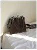 Bolsa de Mão Estilo Tendência Nacional Retrô Feminina 2026 Nova Moda Bolsa de Ombro Único Transversal Textura de Cera de Óleo Fecho Estilo Chinês Bolsa Pequena