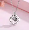 Collar de proyección Moda de网红 100 idiomas Te amo Colgante femenino Cadena para la clavícula Un ciervo tiene tu regalo para novia